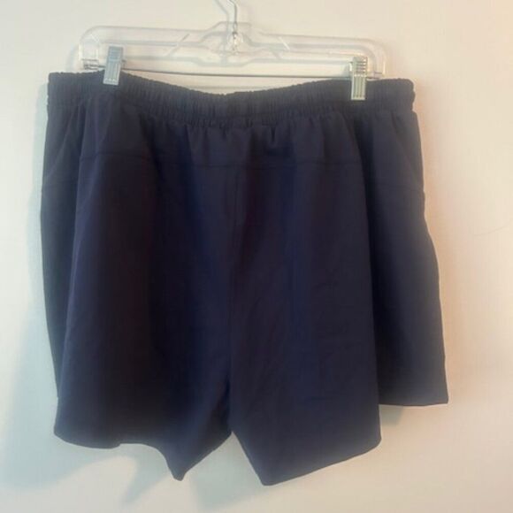 Fabletics Navy Blue drawstring waist side zip athletic shorts, size XXL/1X - Picture 2 of 4